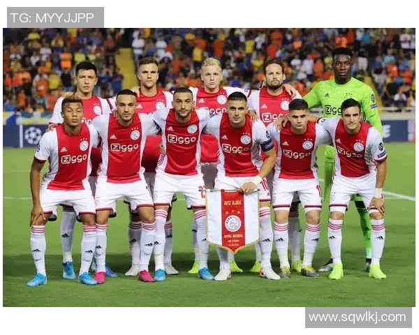 希腊人对决卡拉的精彩较量揭示了足球战术与团队合作的深刻内涵