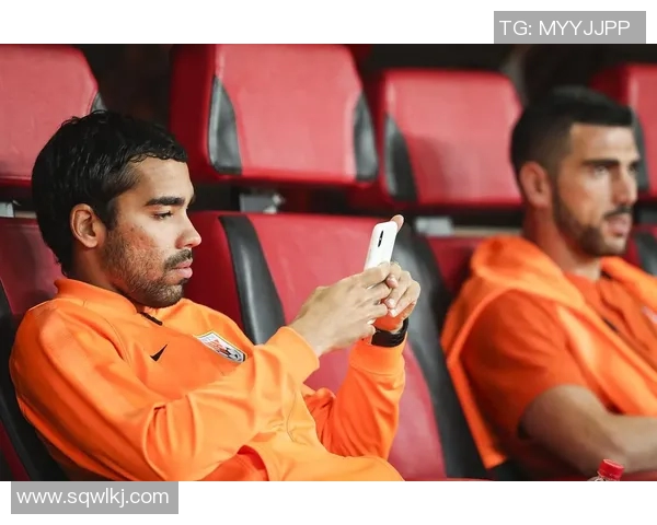 太阳神与川骑的巅峰对决谁能在赛场上笑到最后揭开荣耀之战的序幕