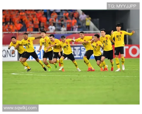 墨尔本胜利与阿东的激烈对决揭示足球魅力与团队精神的完美结合 墨尔本胜利与阿东的激烈对决揭示足球魅力与团队精神的完美结合